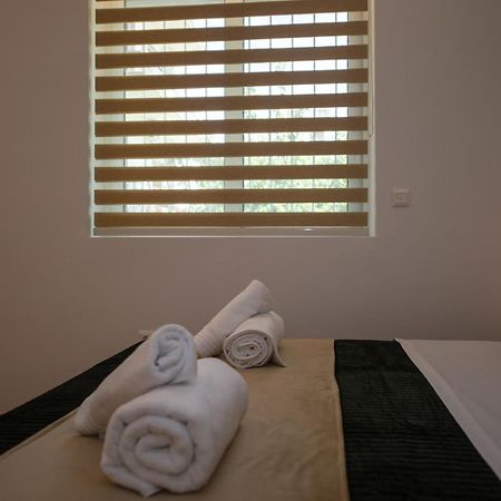 קלמאטה Kanari Elegant And Cozy Studios מראה חיצוני תמונה